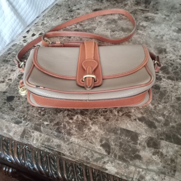 DOONEY AND BOURKE SHOULDER BAG BROWN - Picture 2 of 3